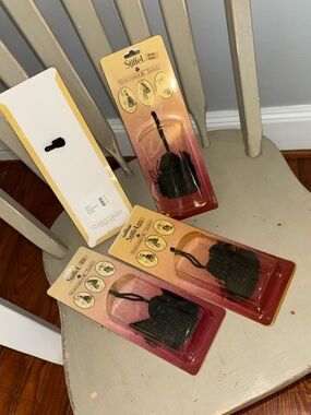 Stiffer North Brook tassels.  4 pc vintage
